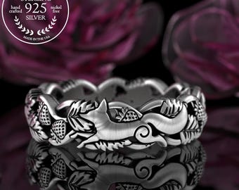 Sterling Fox & Strawberries Ring, Silver Running Fox Nature Inspired Wedding Band, Botanical Fox Forest Ring, Womens Seed Fruit Ring, 5408