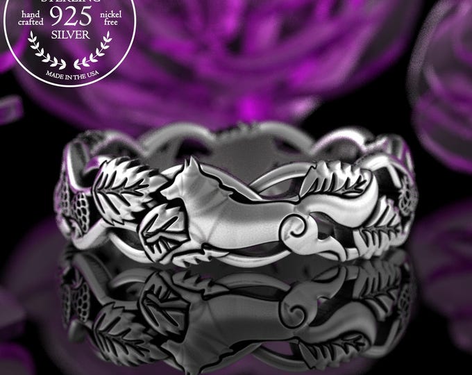 Sterling Running Wolf Among Berry Brambles Ring, Silver Lone Wolf Statement Ring, Botanical Blackberry Canine Jewelry, Husky Dog Ring, 5708