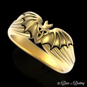10K Gothic Bat Statement Ring, Gold Vampire Bat Ring, 14K Gothic Wedding Ring, Nocturnal Ring, Flying Bat Ring, Witch Familiar Ring, 3146