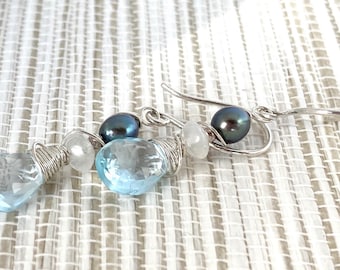 Pendientes de topacio azul, perla de piedra lunar colgantes de plata de ley azul hechos a mano gris