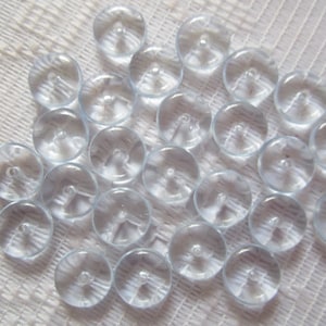 25 weiche babyblaue transparent glatte flache Scheibe böhmische Glasperlen 6mm