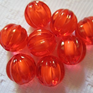 8  Bright Red Ribbed Pumpkin Round Melon Acrylic Beads  16mm