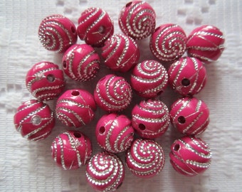 20  Hot Pink Fuchsia Magenta & Silver Swirl Etched Round Acrylic Beads  10mm