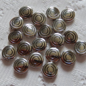 17  Antiqued Silver Wavy Flat Disc Acrylic Beads  11mm
