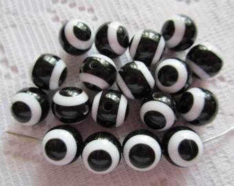 17  Ebony Black & White Striped Round Acrylic Beads  10mm