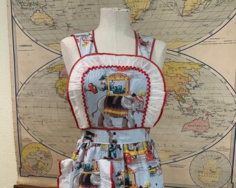 Vintage Circus Apron, Full Bib Syle, Child's Size, Mid Century