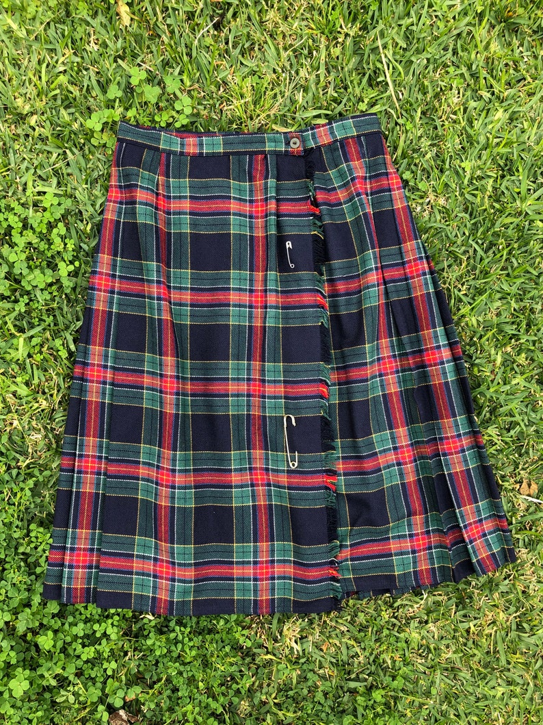 1990/'s Plaid Skirt by /'Tan Jay/' Red Blue Green Classic Kilt Christmas Holiday Outfit USA Made Scottish Irish Medium 1980/'s