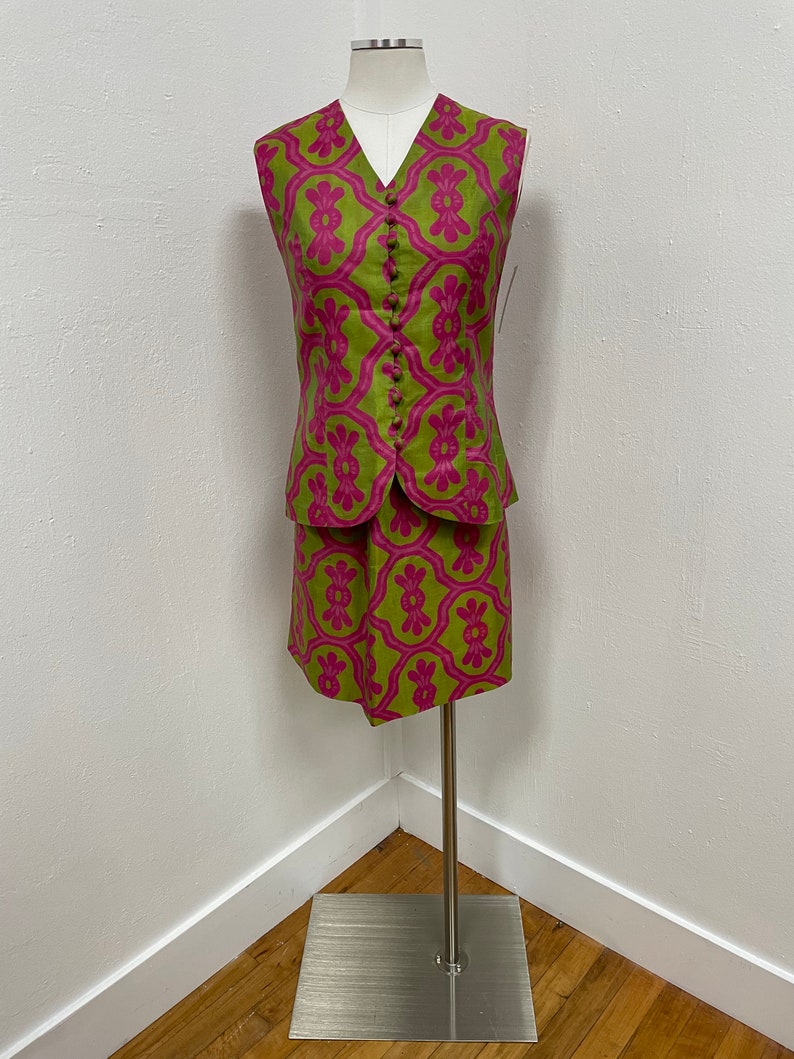 Chemisier en soie fait main à imprimé abstrait rose vif et vert citron des années 1960/1990 avec tailleur jupe assortie XS Vintage, Deee-Lite, Groovy, Rétro image 2
