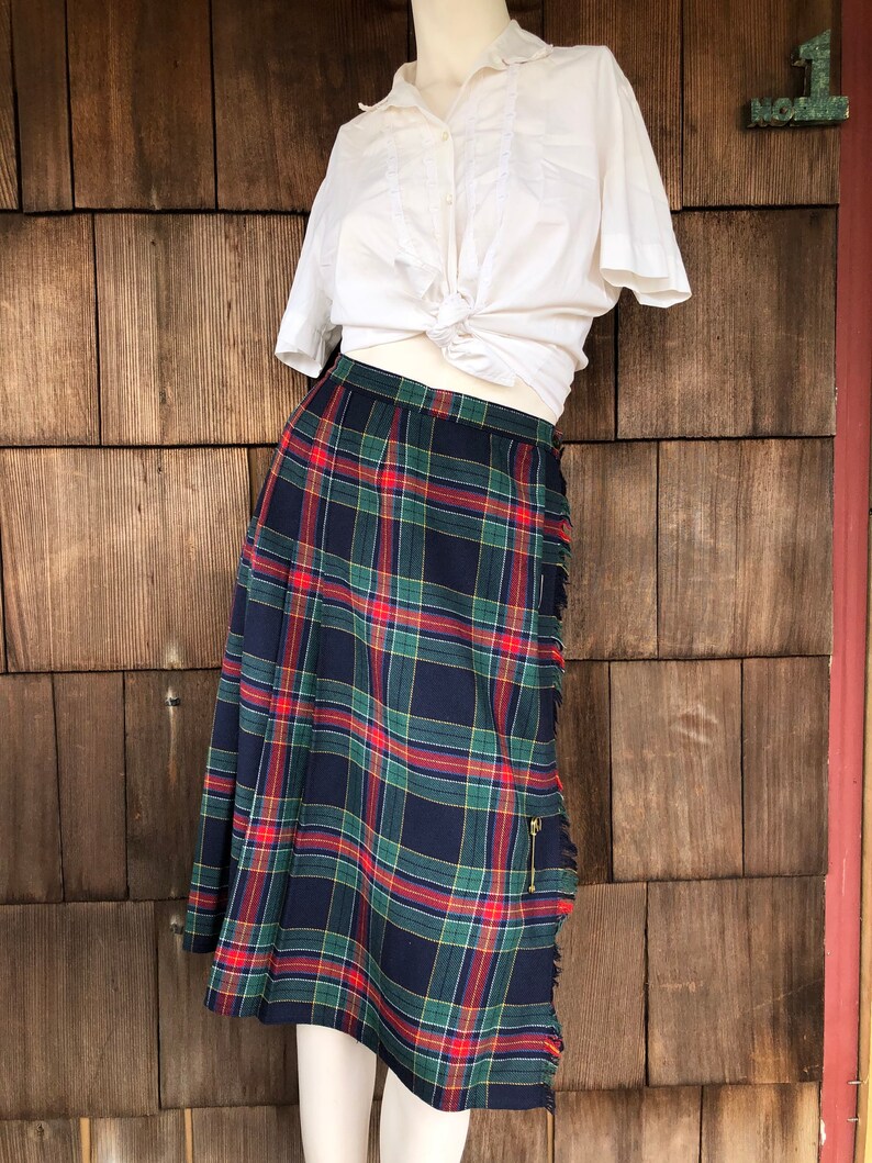 1990/'s Plaid Skirt by /'Tan Jay/' Red Blue Green Classic Kilt Christmas Holiday Outfit USA Made Scottish Irish Medium 1980/'s