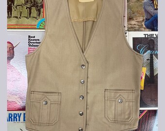 1970s Lee Light Brown / Beige Button Up Soft Fabric Vest w Pockets Men's S/M | Vintage, Western, Ranch, Hipster, Country, Farm