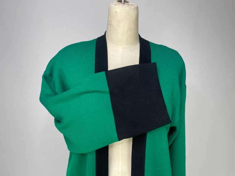 1980s Kelly Green & Black Color Block Long Oversized 100% Wool Cardigan by Anne Klein II Medium Vintage, Holiday, St. Patricks, Christmas image 5