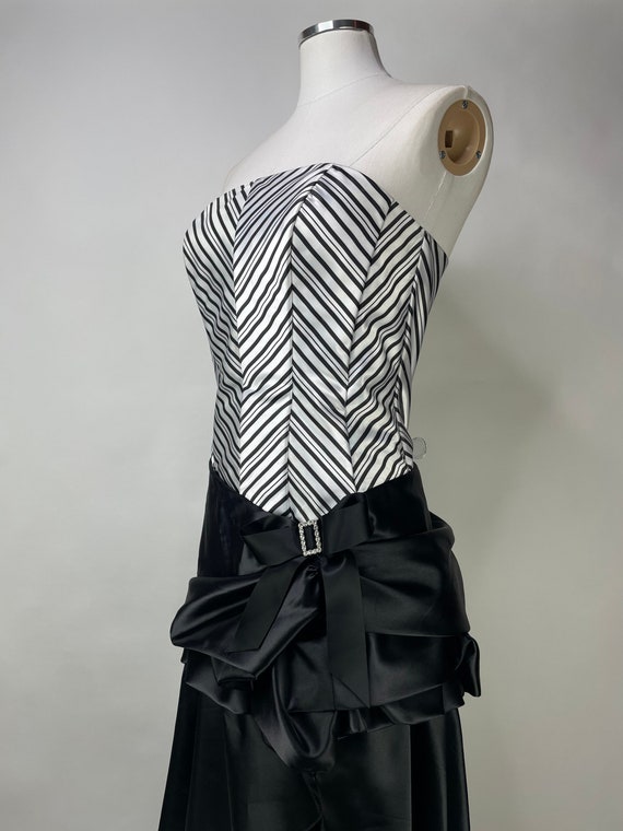 Y2K Black & White Striped Satin Drop Waist Tube T… - image 6