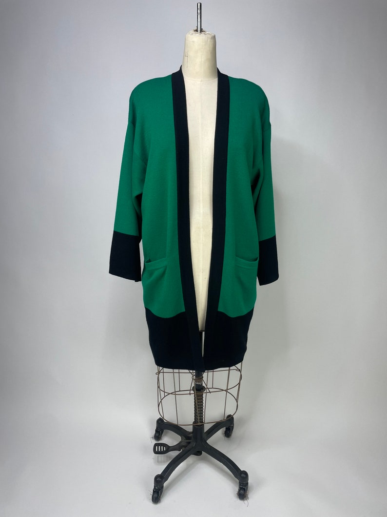 1980s Kelly Green & Black Color Block Long Oversized 100% Wool Cardigan by Anne Klein II Medium Vintage, Holiday, St. Patricks, Christmas image 9
