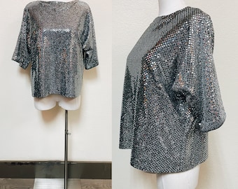 1980s Silver Sequin Short Sleeve Shirt w Dolman Sleeve & Boat Neck Unbranded | Vintage, Costume, Disco, Rockstar, Funky, Party, Fun