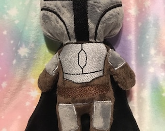 Un peluche hecho y listo para enviar: Little Armored