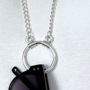 Silver Eyeglass Holder Necklace, Eyeglass Loop Chain, Glasses Necklace, Reading Glasses Chain, Sunglasses Ring Holder,  Eyeglass Lanyard