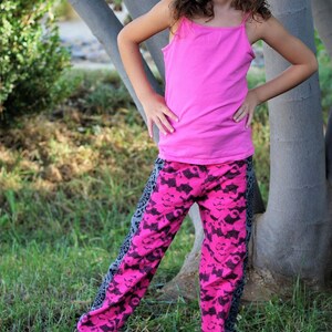 Spidermonkey Relaxed Fit Pants and shorts with optional pockets and lining image 7