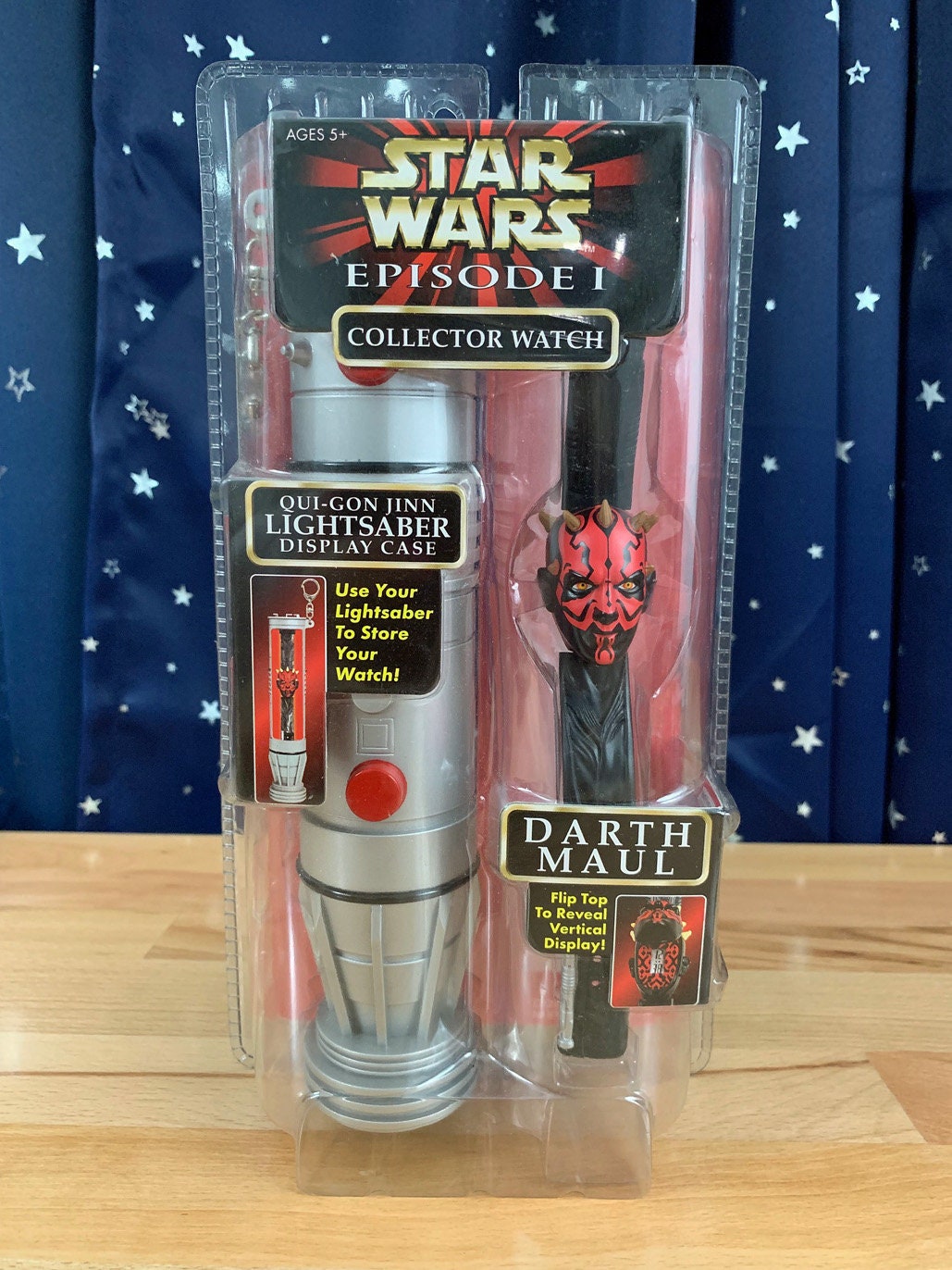 Star Wars Darth Maul Episode 1 Collector Watch w/ Qui-Gon Jinn Lightsaber  Display Case 