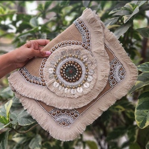 Bolso Banjara, embrague Boho, bolso de cuentas, bolso Boho con cuentas, bolso de honda de moda, bolso bordado, bolso bandolera, bolso de arpillera de yute, borla de flecos