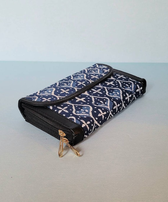 Maroon - Handcrafted Ikat Weave Leather Wallet