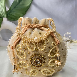 Bolso de fiesta de oro, bolso potli beige, embrague Zardosi perla beige, bolso de boda nupcial paquistaní punjabi indio, bolsa potli de Bollywood de oro