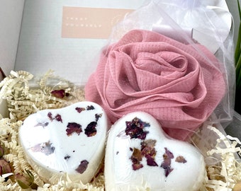 Heart bath bombs set, Co worker gift, Spring Spa kit, Birthday gift box, Thank you gift, Guest Spa gift idea