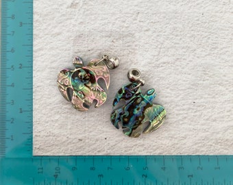 Lot de 2 pendentifs tortue en abalone  - Import Indonésie - Bali