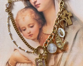 Religious lucky ex-voto bracelet, lucky Italian charms, mother-of-pearl pendants, faith jewelry, miraculous medal, horn, cross,