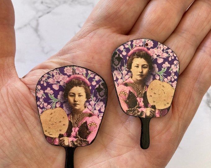 2 pendentifs en cuivre fait-main de style Asiatique, breloques artisanales Japonais Uchiwa, éventail asiatique, portrait japonais, geisha