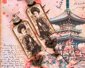 Longues boucles d'oreilles japonaises portrait de geisha, style japonais vintage, look japonisant, Bijoux Nippons, sepia, ethnique, zen