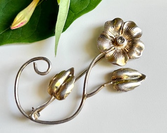 Broche vintage de flor en tono dorado con diamantes de imitación, década de 1940, EE. UU.