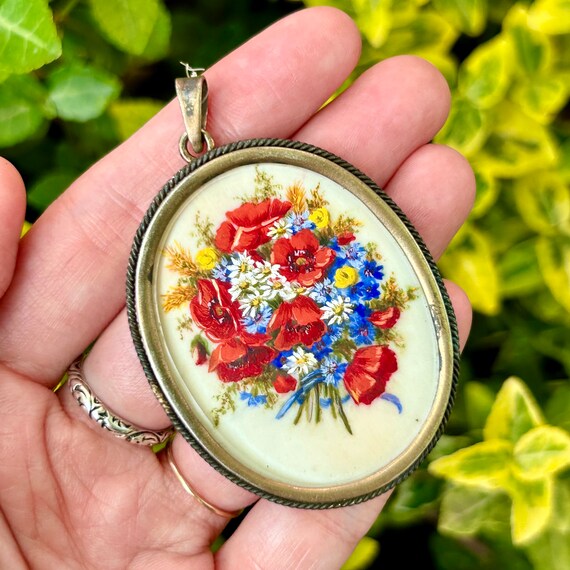 Antique Victorian Hand Painted Bouquet Pendant, S… - image 4