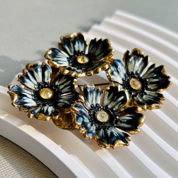 Black Flower Enamel Vintage/Antique Huge Brooch, … - image 5