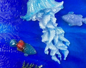 ONE fused glass cast jellyfish component  PLUS bonus FREE ocean background tutorial!