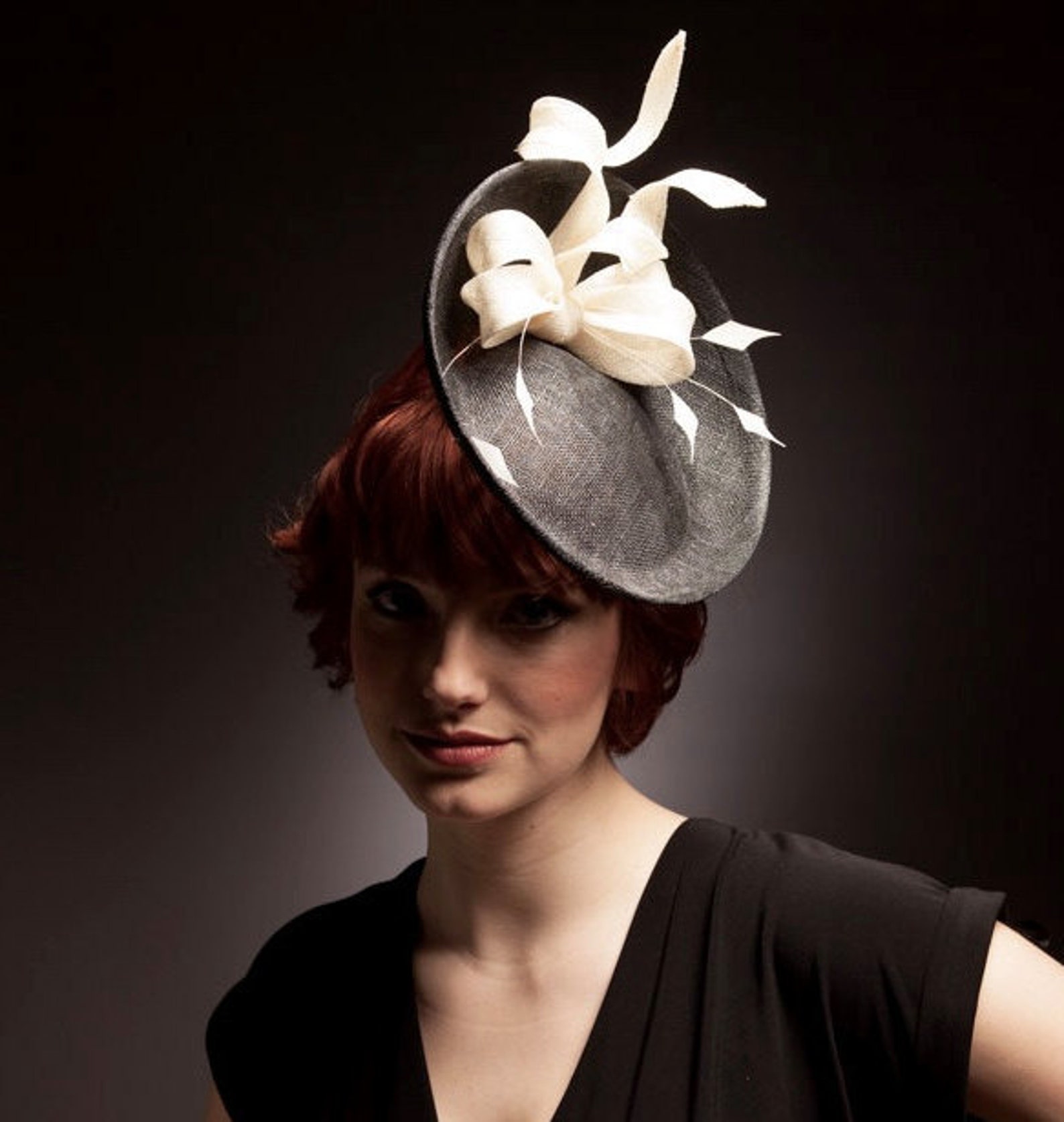 Black white saucer hat/ fascinator/ headpiece with ivory bow Etsy