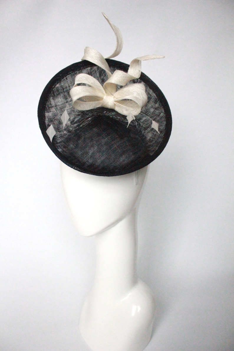 Black white saucer hat/ fascinator/ headpiece with ivory bow Etsy