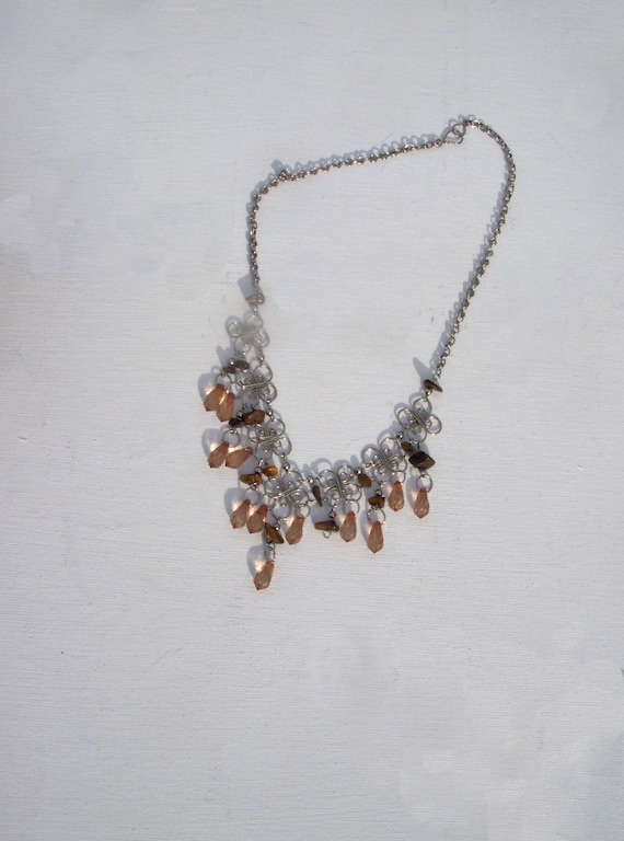 Lovely vintage fancy necklace with pale amber glas
