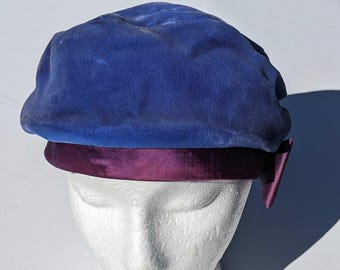 Velvet Satin Beret Exagerated Bow Front Hat Jeweled Detail  display picture 1