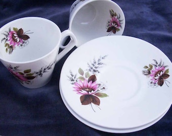 Juego de té floral vintage para dos, circa 1950