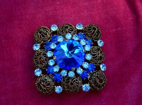 Absolutely stunning vintage large square brooch: … - image 2