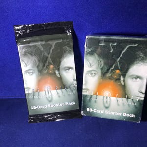 Caja de inicio de cartas coleccionables de Expediente X con paquete de refuerzo sellado