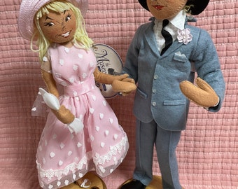 Annalee Mobilitee Dolls Rogers Couple Museum Collection Mint Condition #9750