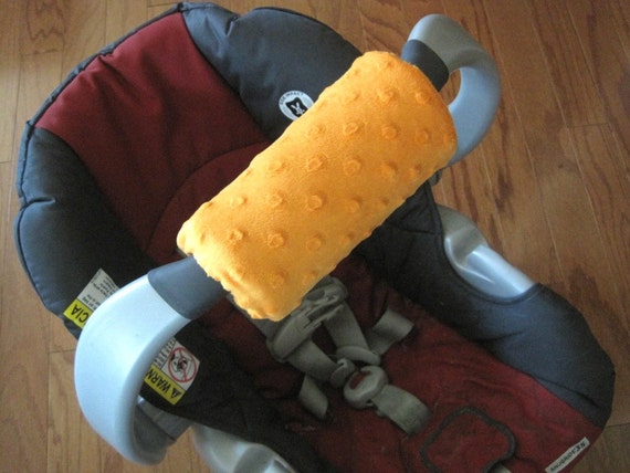 Infant carrier arm deals pad
