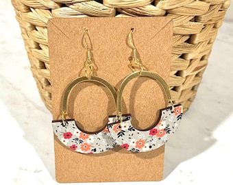 Grey Floral Earrings / Handmade Earrings / Cork Earrings / Lightweight Earrings / Leather Earrings / Gold Earrings / Leather Cork / Flowers
