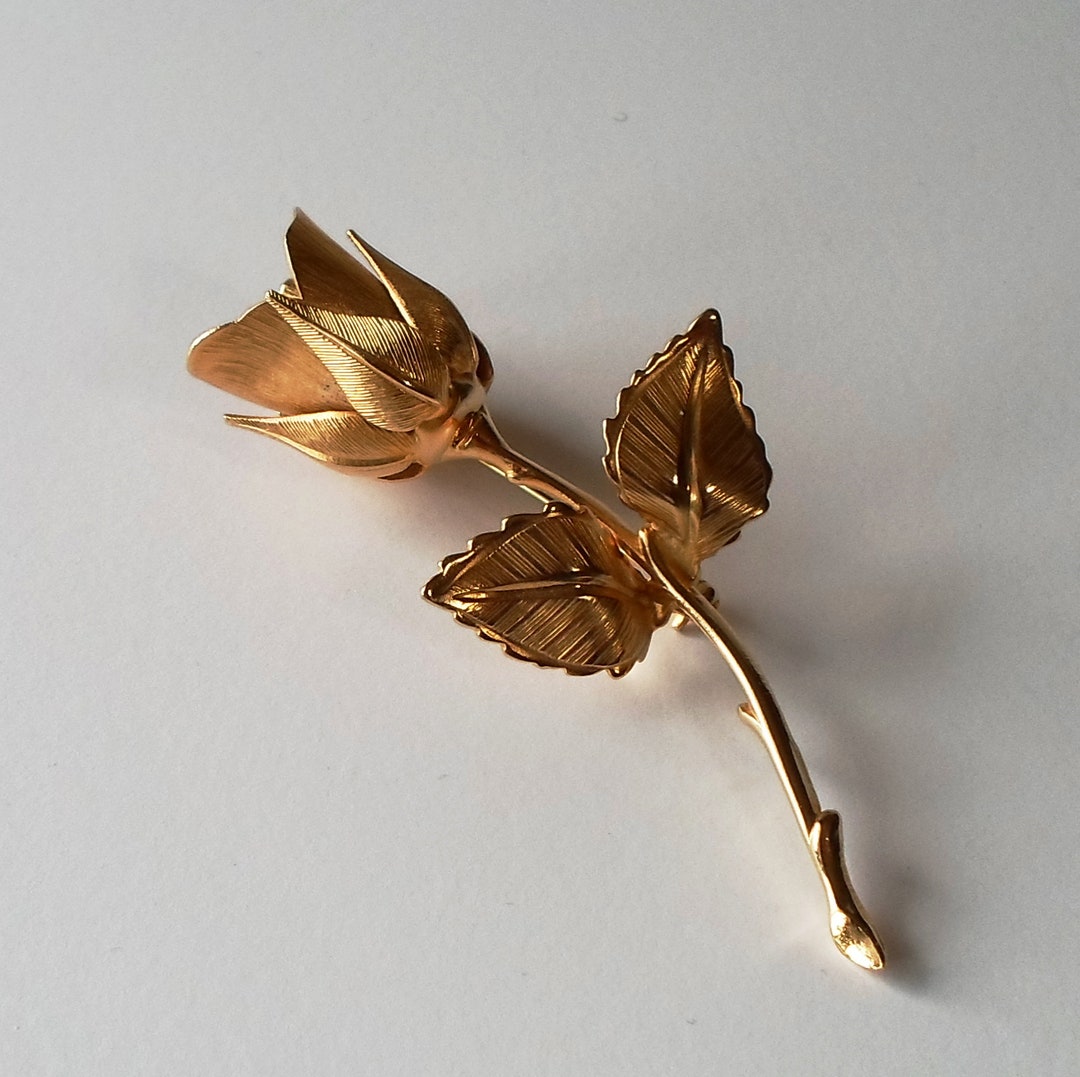 Vintage Giovanni Gold Tone Christmas Rose Brooch or Pin 1 - Etsy
