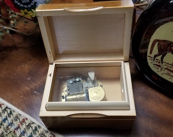Duforet Edelweiss Vintage Souvenir Music Box