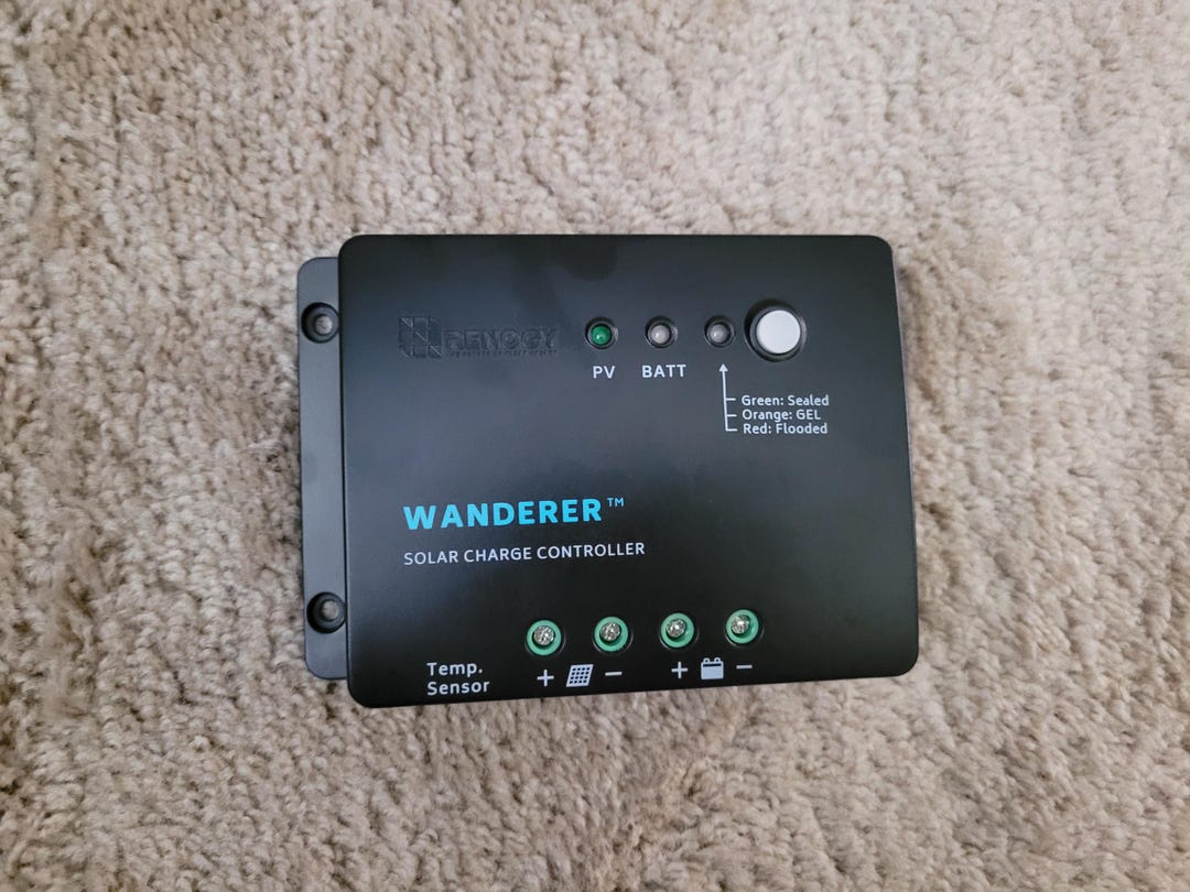 Régulateur Solaire Renogy Wanderer Li 30A 12V PWM - Neuf (défaut Emballage)