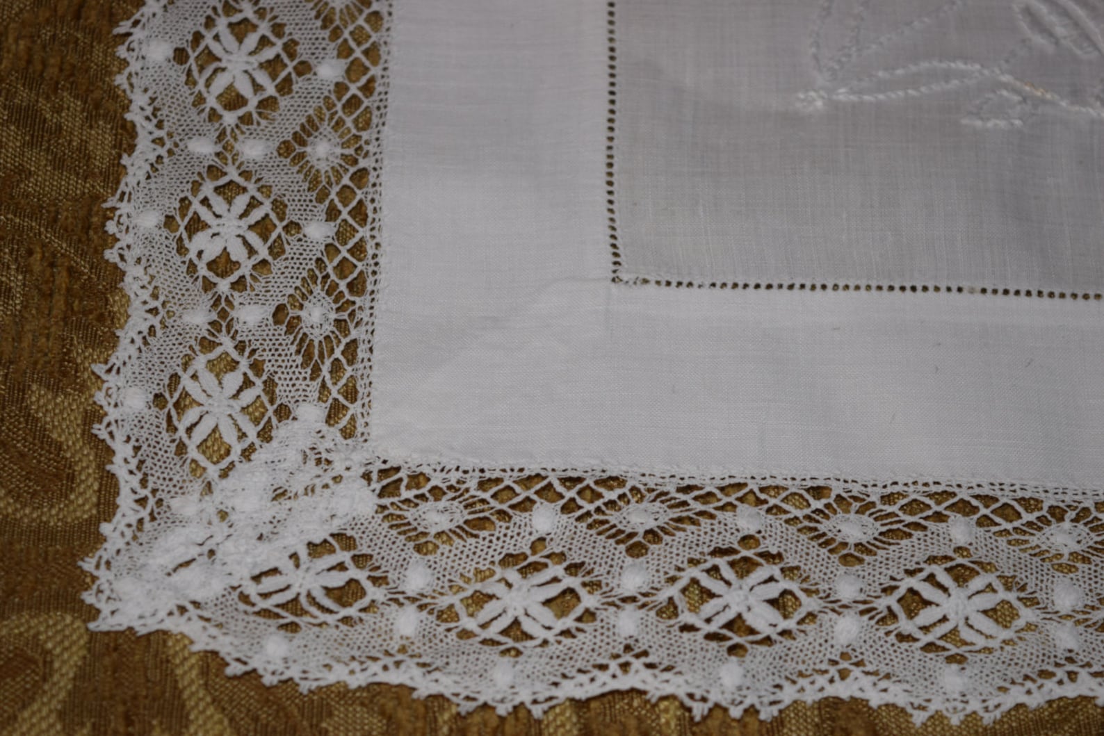Antique 1930's English Butler's Cloth Butler Tray Cloth With Cluny Lace ...