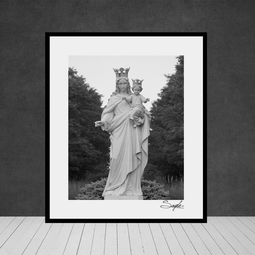 Queen Mary and Christ Child Statue Fine Art Photograph Wall Etsy