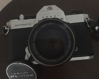 SALE CAMERA Sale Asahi Pentax Vintage Spotmatic 35mm SLR Film Camera with several assorted Lens from Japan